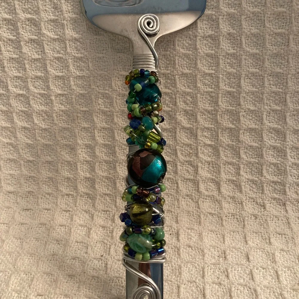 Oneida Stainless Wire Wrapped Beaded Handmade Serving Utensils